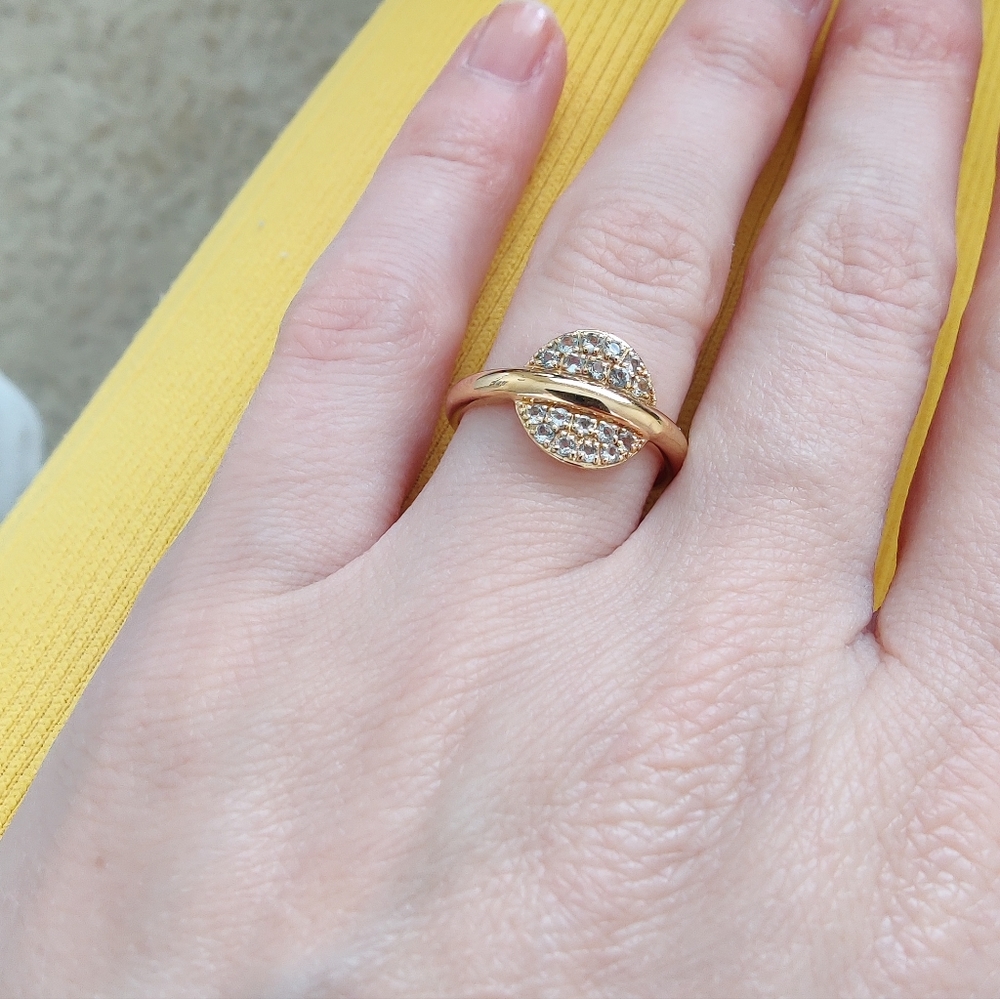 Elizabeth and James - ring size 5